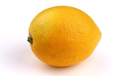 Sarı limon tüm beyaz arkaplanı kapatır