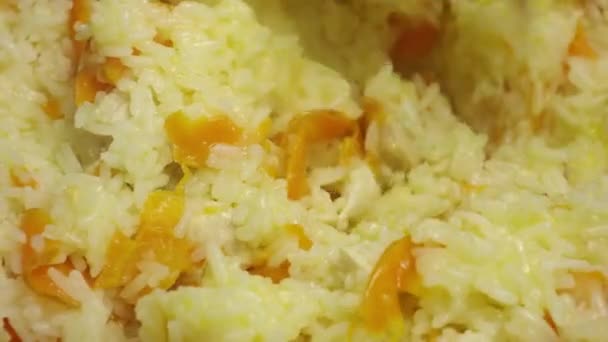 Pilaf Reis Mit Fleisch Nahaufnahme Kochen — Stockvideo