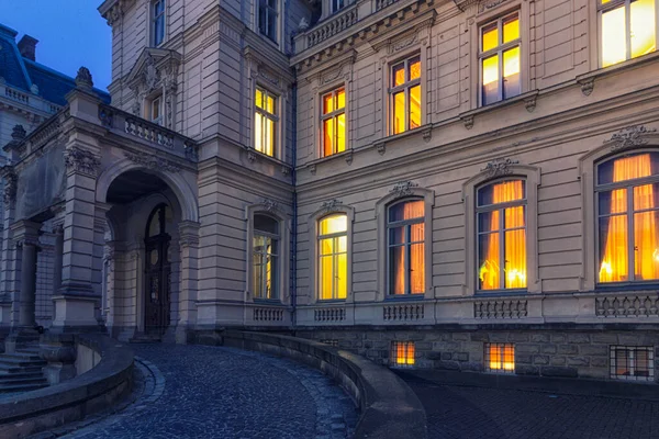 Palacio Viejo Potocki Lviv Por Noche — Foto de Stock