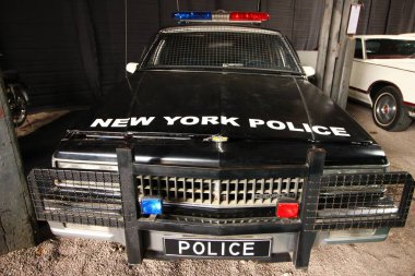 LVIV, UKRAINE - 09 Kasım 2019: Eski devriye Amerikan polis arabası