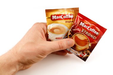 LVIV, UKRAINE - 08 Nisan 2021: MacCoffee hazır kahve pakette