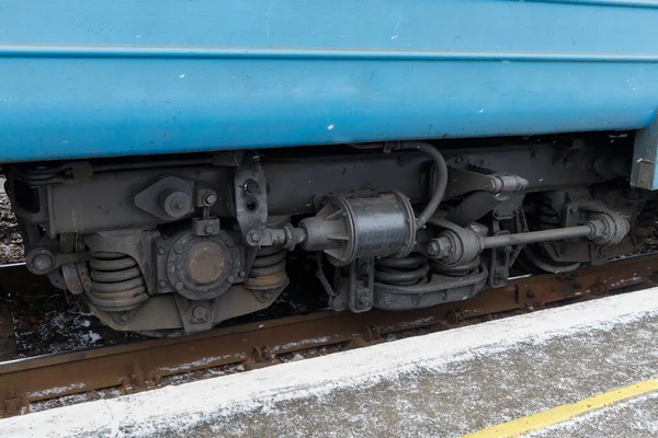 Tren Tekerlekleri Şok Emiciler Yakın Plan — Stok fotoğraf