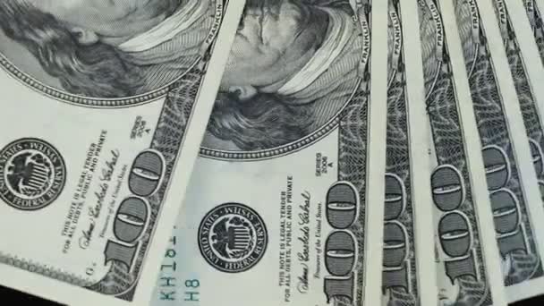 Hand Zählt Amerikanische Dollars 100 Scheinen — Stockvideo