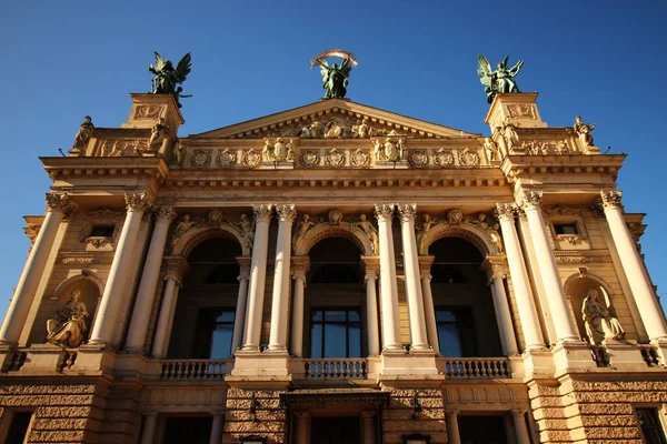 Architektur Opernhaus Lviv — Stockfoto