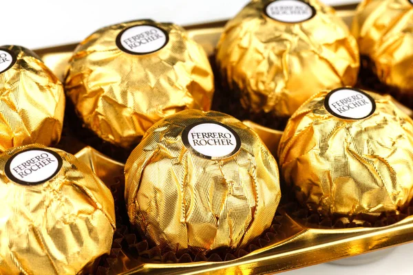 Lviv Ukraine Mei 2021 Ferrero Rocher Cokelat Dan Permen — Stok Foto