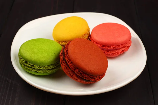 Several Macaron Sweets Cookies Plate Black Background — Stock Photo, Image