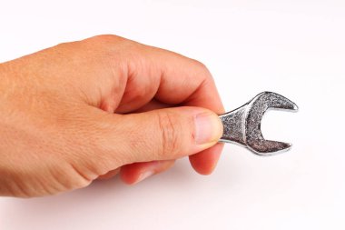 Beyaz arkaplanda ellerinizi birleştirin.