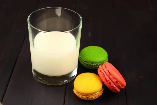 Macaron Colored Cookies Milk — Stock Photo, Image