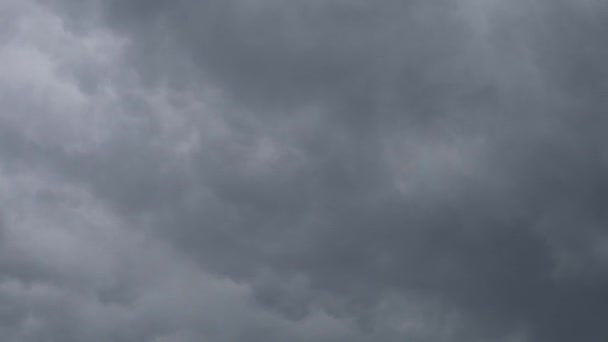 Graue Wolken Vor Einem Gewitter Dunkle Gewitterwolken — Stockvideo