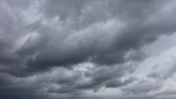 Nuvens Cinzas Antes Uma Tempestade Nuvens Tempestade Escura — Vídeo de Stock