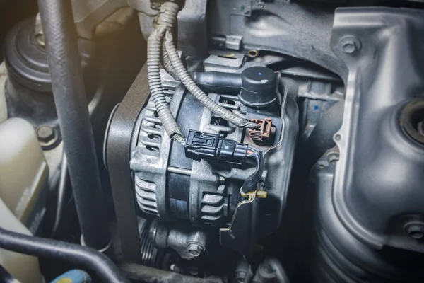 Auto Alternator Benzinemotor Onderdeel Van Het Elektrische Laadsysteem Van Automotor — Stockfoto