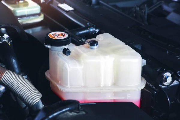 Coolant reservoir tank of the car radiator system