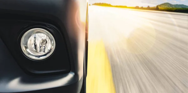 Car Running Asphalt Road Flare Sunlight — Stock Photo, Image