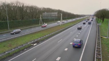 Amsterdam 'dan Amersfoort istikametine giden A1 karayolunda trafik var.