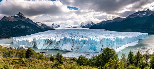 Panoramica Veduta Completa Del Ghiacciaio Del Perito Moreno Nel Parco — Foto Stock