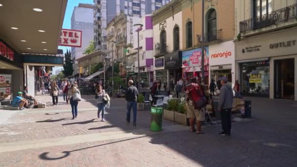 Turistas Locales Compras Calle San Martín Abril Mar Del Plata — Vídeos de Stock