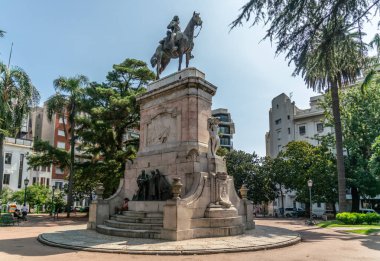 Zabala Meydanı 'ndaki (Plaza Zabala) General Don Bruno de Zabala heykeli, Montevideo, Uruguay, 26 Ocak 2019