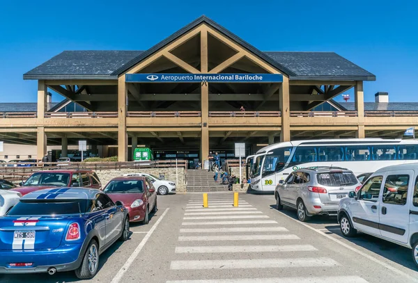 Bariloche Argentina Marzo 2019 Exterior Del Aeropuerto Bariloche Famosa Patagonia Fotos de stock libres de derechos