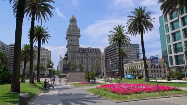 Montevideo Uruguay Febrero 2019 Palacio Salvo Visto Desde Plaza Independencia — Vídeo de stock