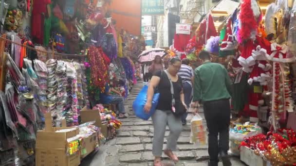 Туристы Местные Жители Идущие Торговой Улице Острове Гонконг — стоковое видео