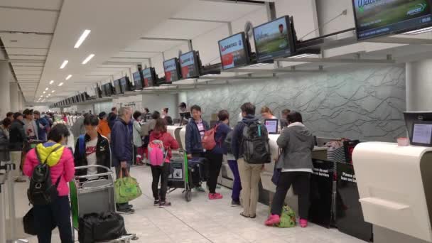 Christchurch Nova Zelândia Novembro 2016 Passageiros Verificando Christchurch International Airport — Vídeo de Stock