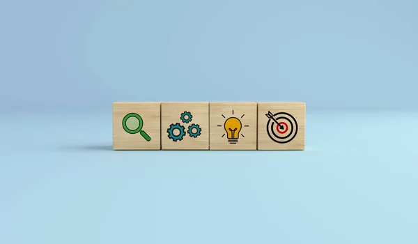 İş stratejisi ve eylem planı kavramı. Simge hedefli tahta küp bloğu, ampul, vites ve mavi arka planda arama. başarı.