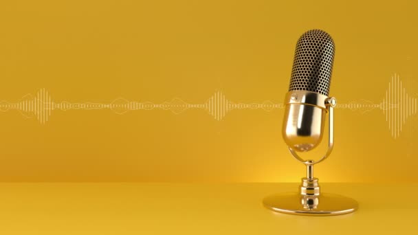 Micrófono Dorado Forma Onda Sonido Mueven Sobre Fondo Amarillo Podcast — Vídeo de stock