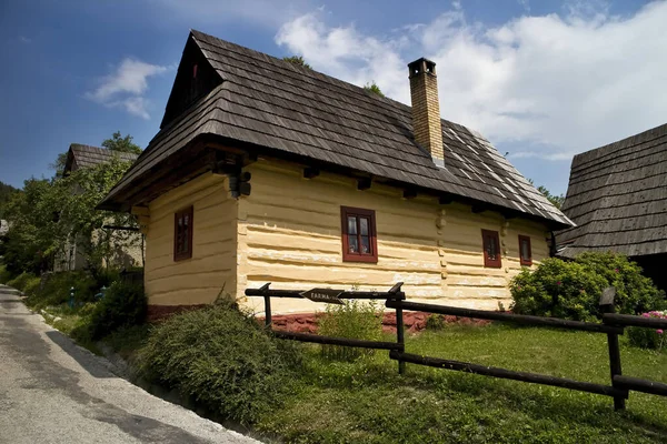 Vlkolinec Slowakije Een Populaire Attractie Van Historische Huizen Die Doen — Stockfoto
