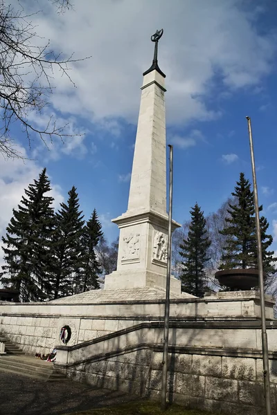 Liptovsky Mikulas, Haj-Nicovo, Slovakia - April 25 2021：Memorial to fallen heroes in World War II. — 图库照片