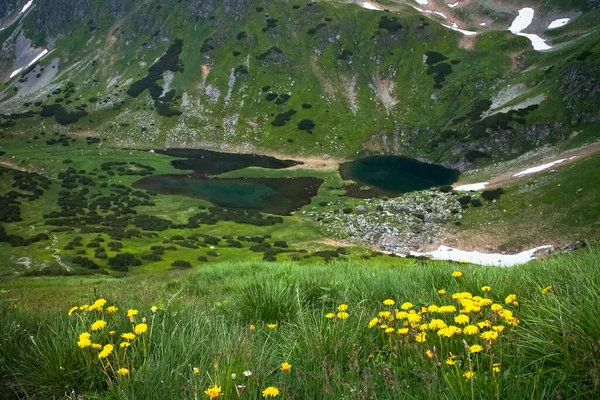Rackova Vadisi, Yüksek Tatras, Slovakya: Rackove göllerinin manzarası. — Stok fotoğraf