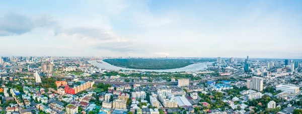 Vista Panorâmica Aérea Com Arranha Céus Céu Azul Dia — Fotografia de Stock