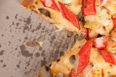 Ada lokumu pizza geri dönüşüm kağıt arka plan üzerinde