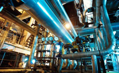 donanımları, kablolar ve borular modern Endüstr içinde bulunan