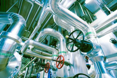 donanımları, kablolar ve borular modern Endüstr içinde bulunan