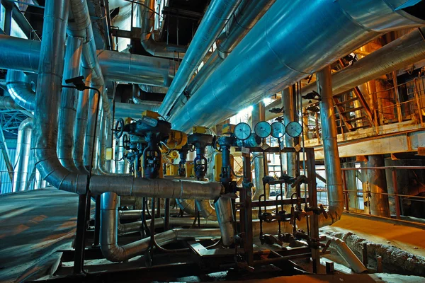 Equipment, cables and piping as found inside of a modern industr — Stock Photo, Image