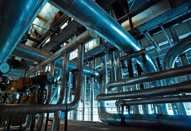 donanımları, kablolar ve borular modern Endüstr içinde bulunan