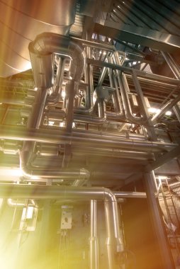 ekipman, kablolar ve borular