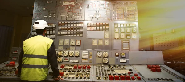 Operator at work place in the system control room — Stock Photo, Image
