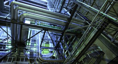 donanımları, kablolar ve borular modern Endüstr içinde bulunan