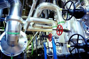 donanımları, kablolar ve borular modern Endüstr içinde bulunan