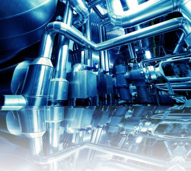 Mavi tonlarında yansıması ile organize sanayi bölgesinde, çelik boru