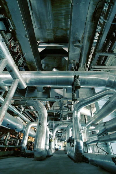 Industrizon, stålrörledningar och ventiler — Stockfoto
