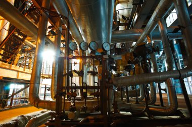 donanımları, kablolar ve borular modern Endüstr içinde bulunan