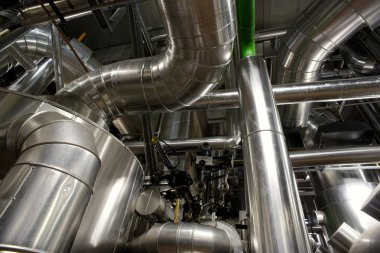 donanımları, kablolar ve borular modern Endüstr içinde bulunan