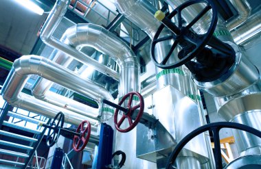 ekipman, kablolar ve borular