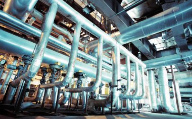 donanımları, kablolar ve borular modern Endüstr içinde bulunan