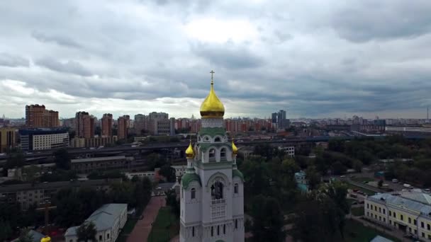 莫斯科 Rogozhskaya sloboda 教会在阳光灿烂的日子 — 图库视频影像