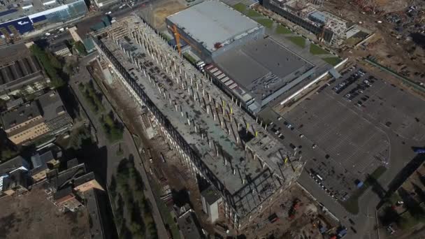 Moskova'da inşaat altında gelişme alanının havadan görünümü — Stok video