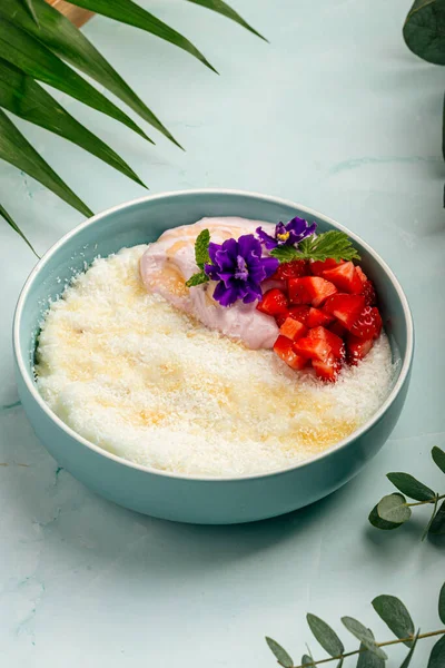 Gachas de arroz de estilo hawaiano con leche de coco — Foto de Stock