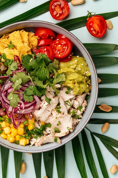 Tazón de pollo hawaiano con arroz y verduras — Foto de Stock